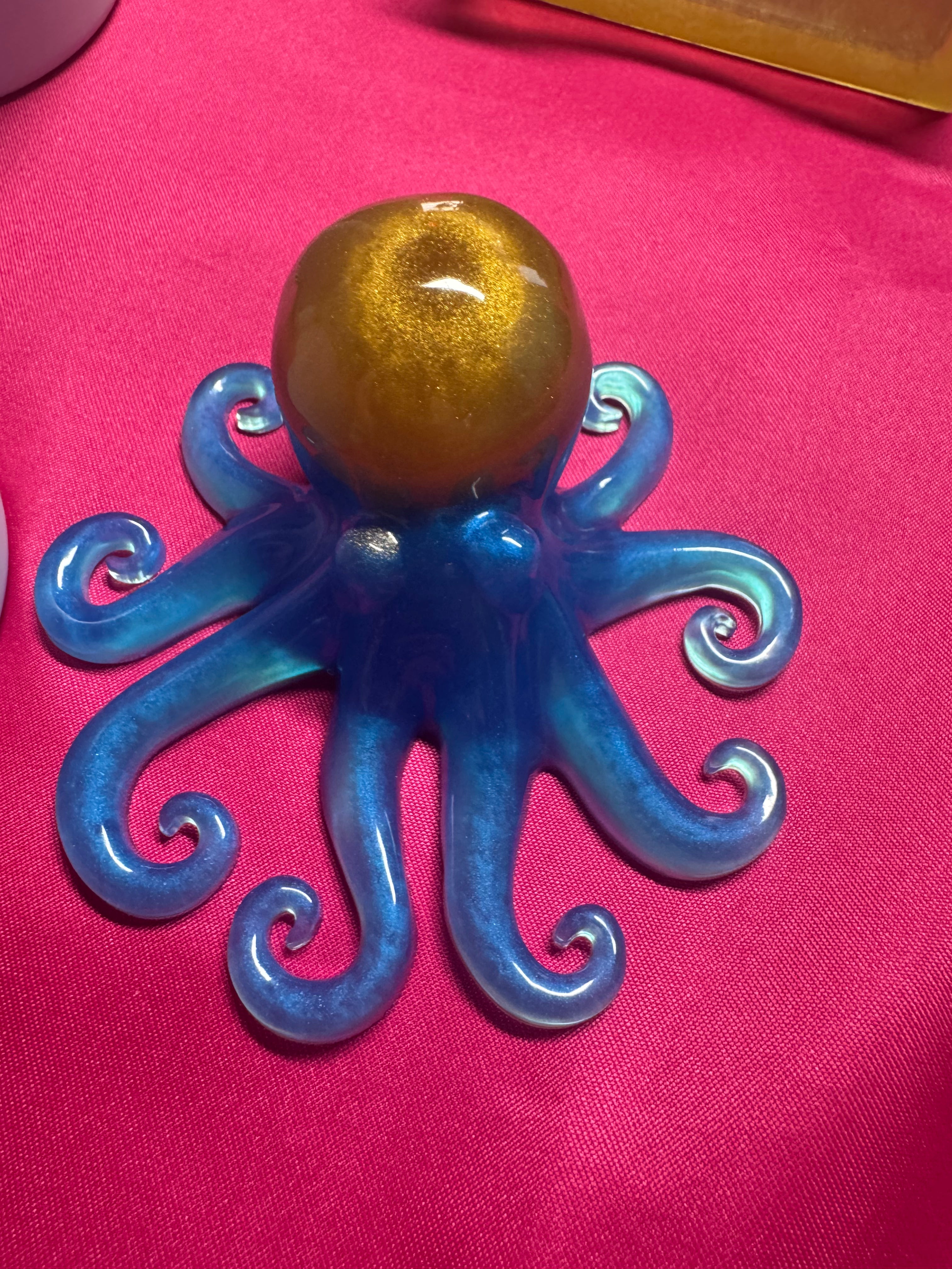 Blue and orange octopus